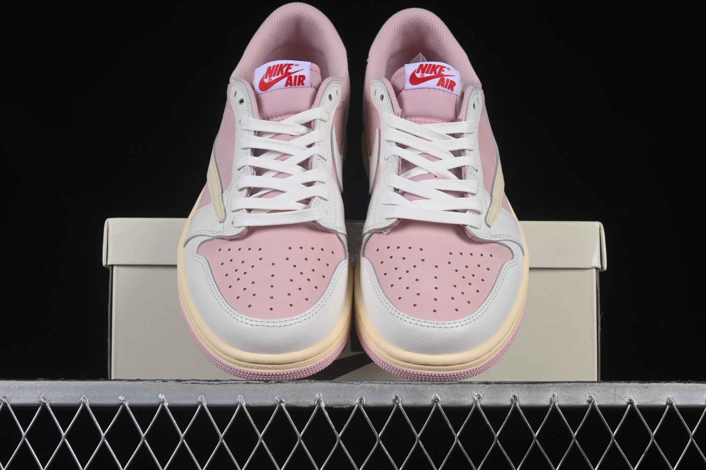 All categories Air Jordan Jordan series basketball shoes Air Jordan 1 Low Travis Scott x Air Jordan 1 Low OG AJ1 Joe 1 undercut low DM7866-600